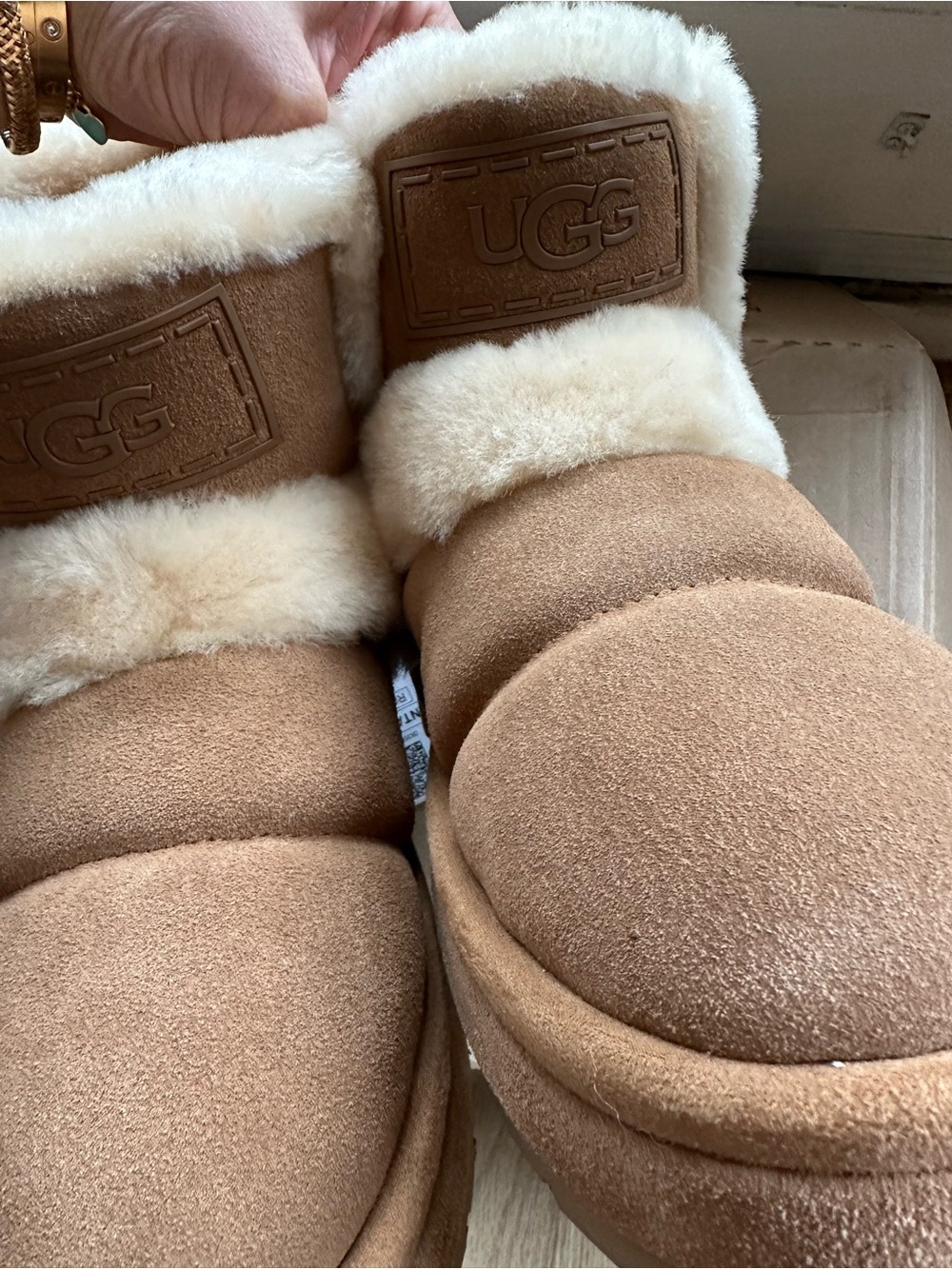 Tracking Number - Picture 7 of 16